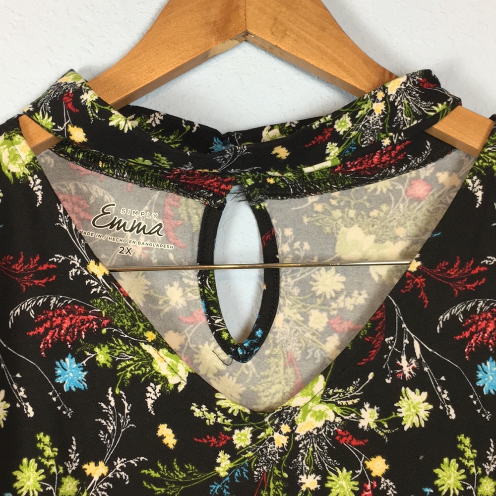 Emma Black Floral Blouse - Picture 2 of 7